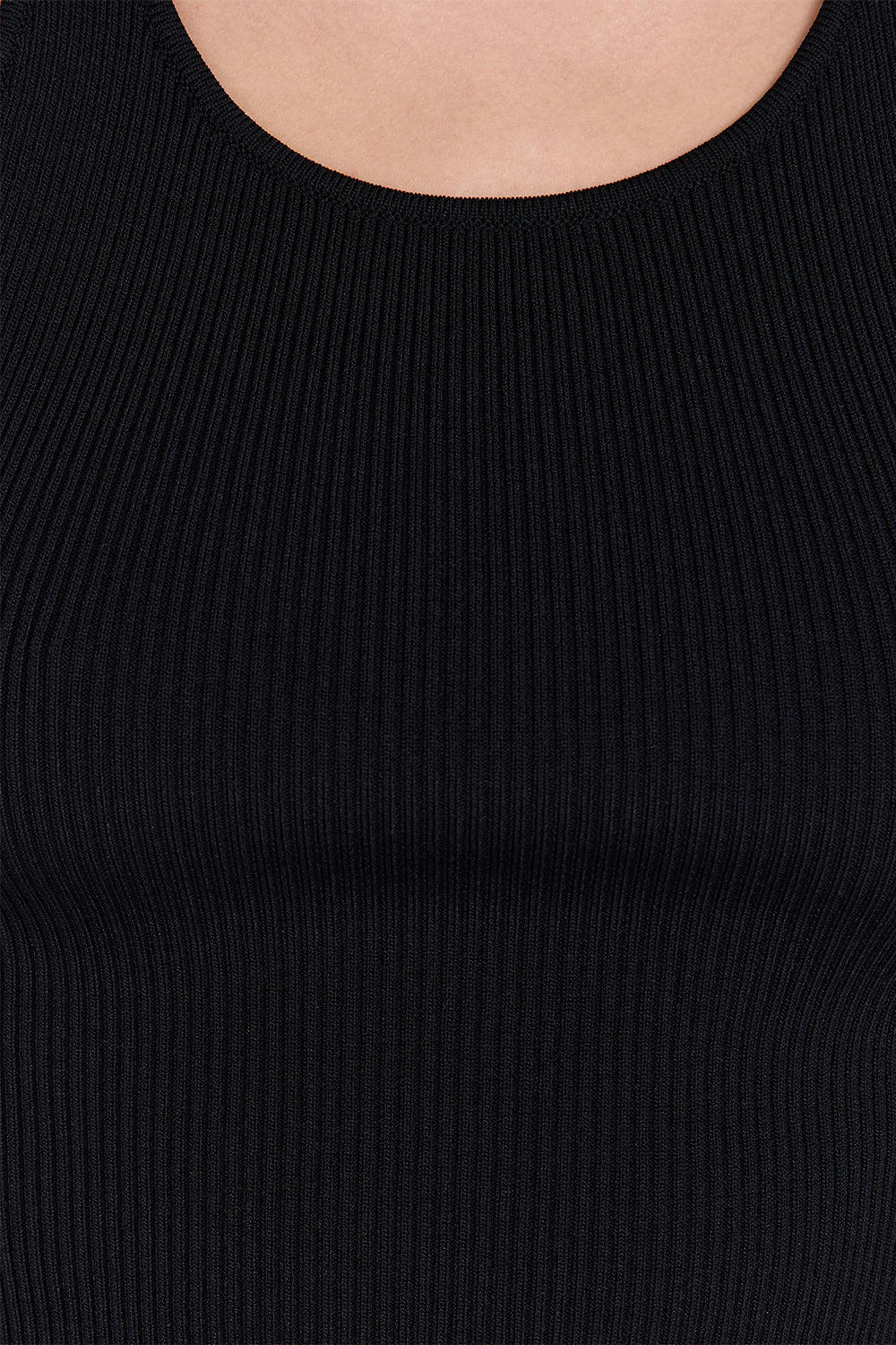 ZION BLACK SCOOP TANK - Image 6